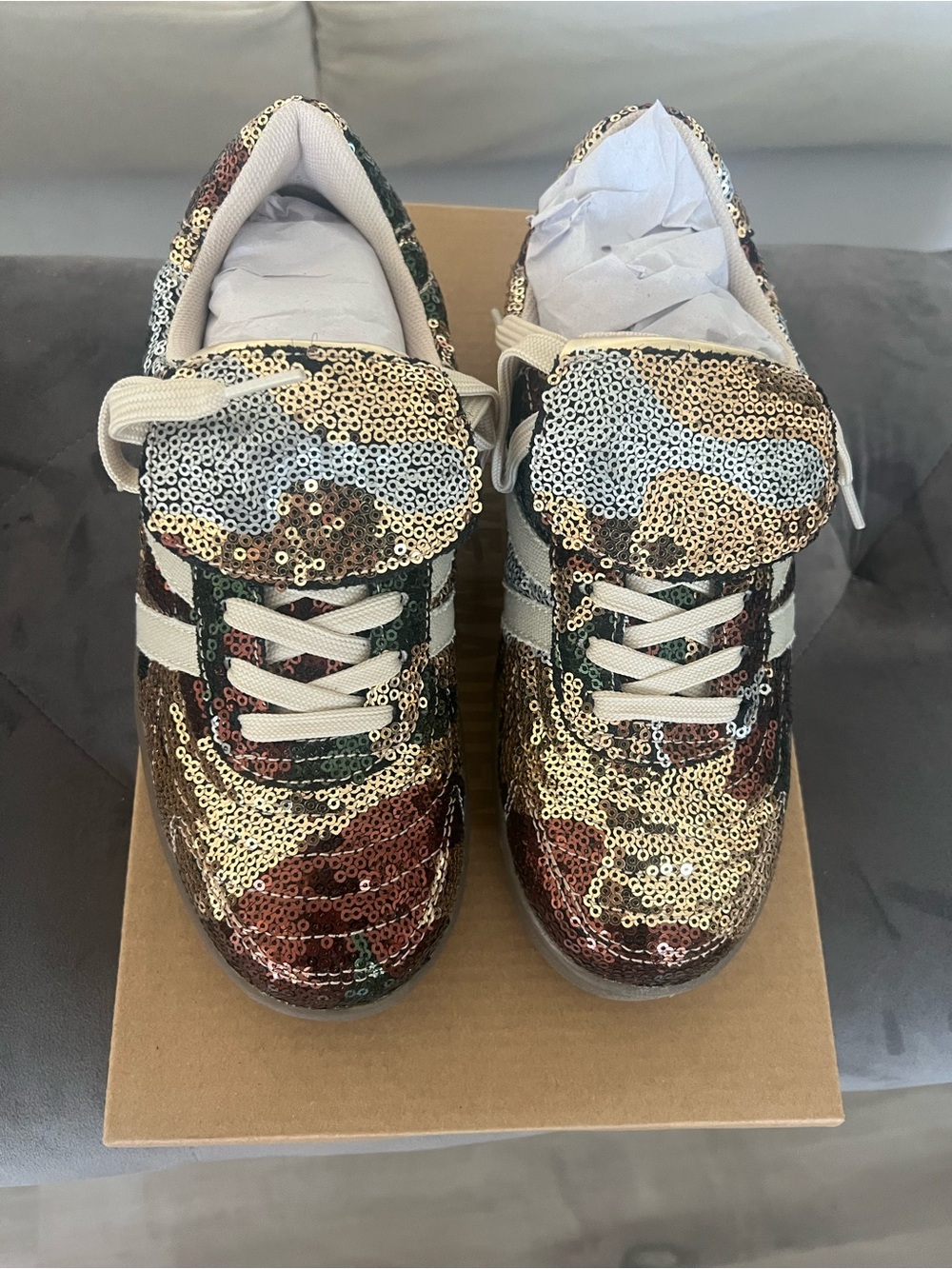 Steve Madden Multicolor Sequin Low-Top Sneakers- New in Box - Picture 2 of 7